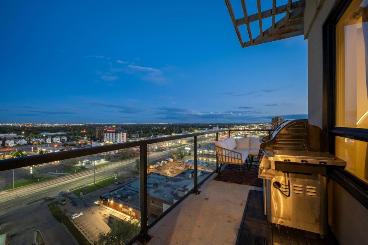 Upscale Penthouse Stay With Mountain & City Views, Free Parking, Bbq Grill, Office Space & More YYC Eksteriør billede